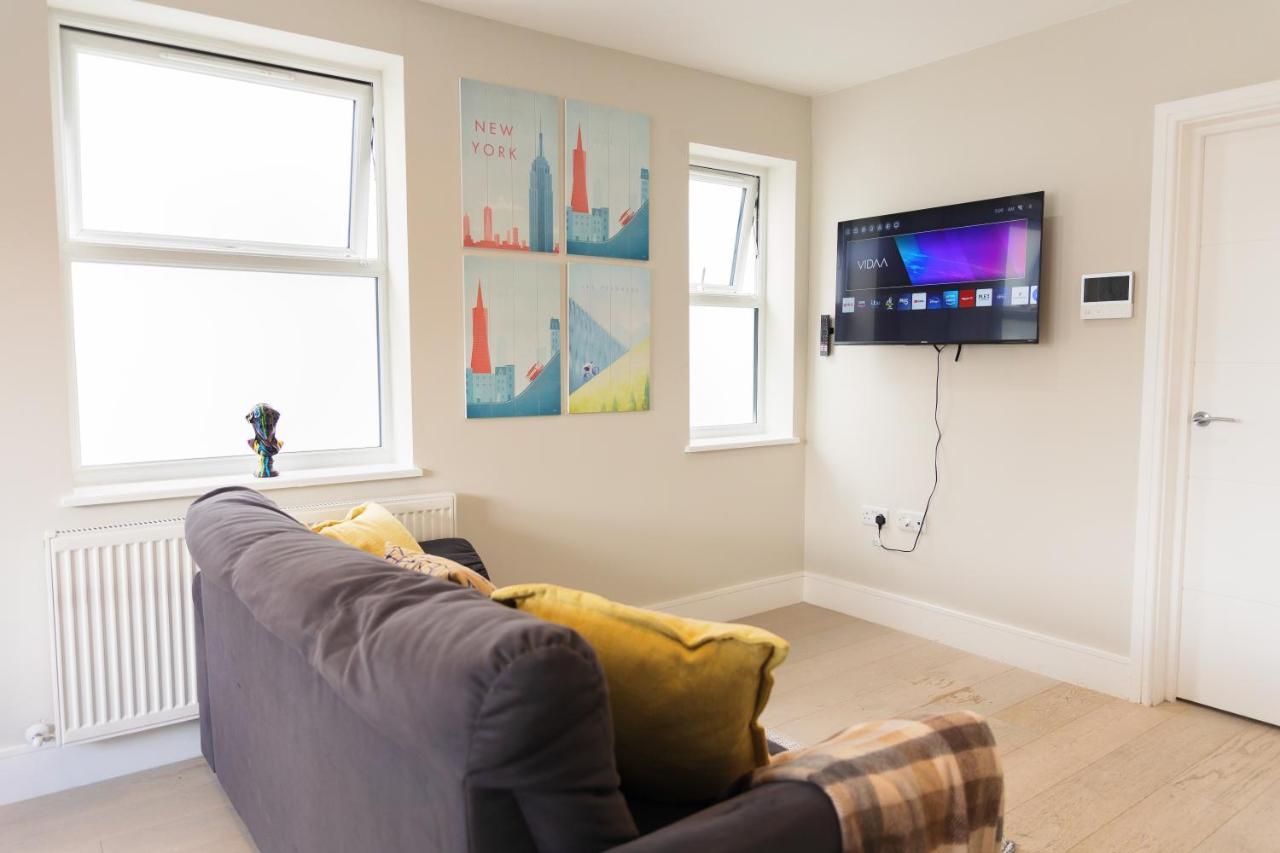 Star London Bell Lane 3-Bed Haven Appartement Hendon Buitenkant foto