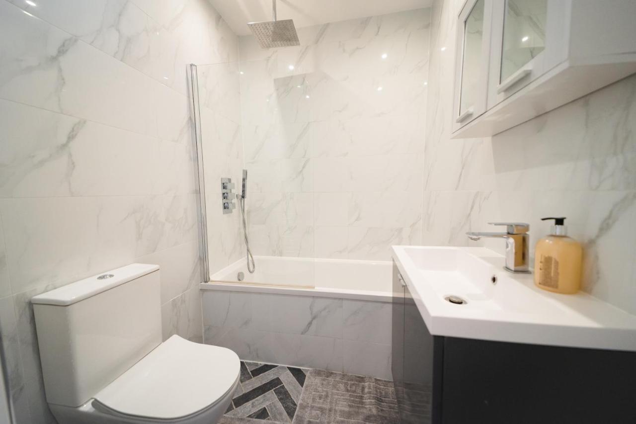 Star London Bell Lane 3-Bed Haven Appartement Hendon Buitenkant foto